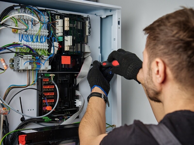AC Repair vs. Replacement
